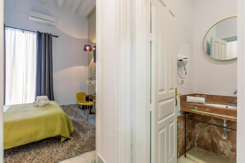 Catedral Suites Jerez Χέρεζ Εξωτερικό φωτογραφία