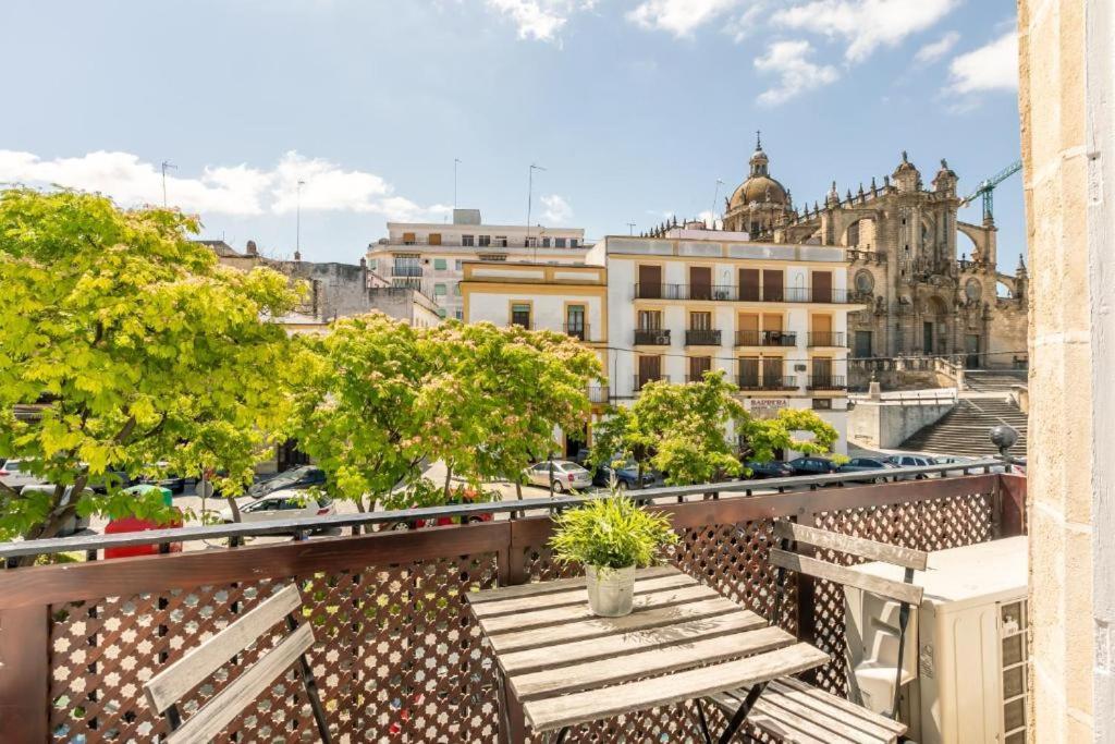 Catedral Suites Jerez Χέρεζ Εξωτερικό φωτογραφία